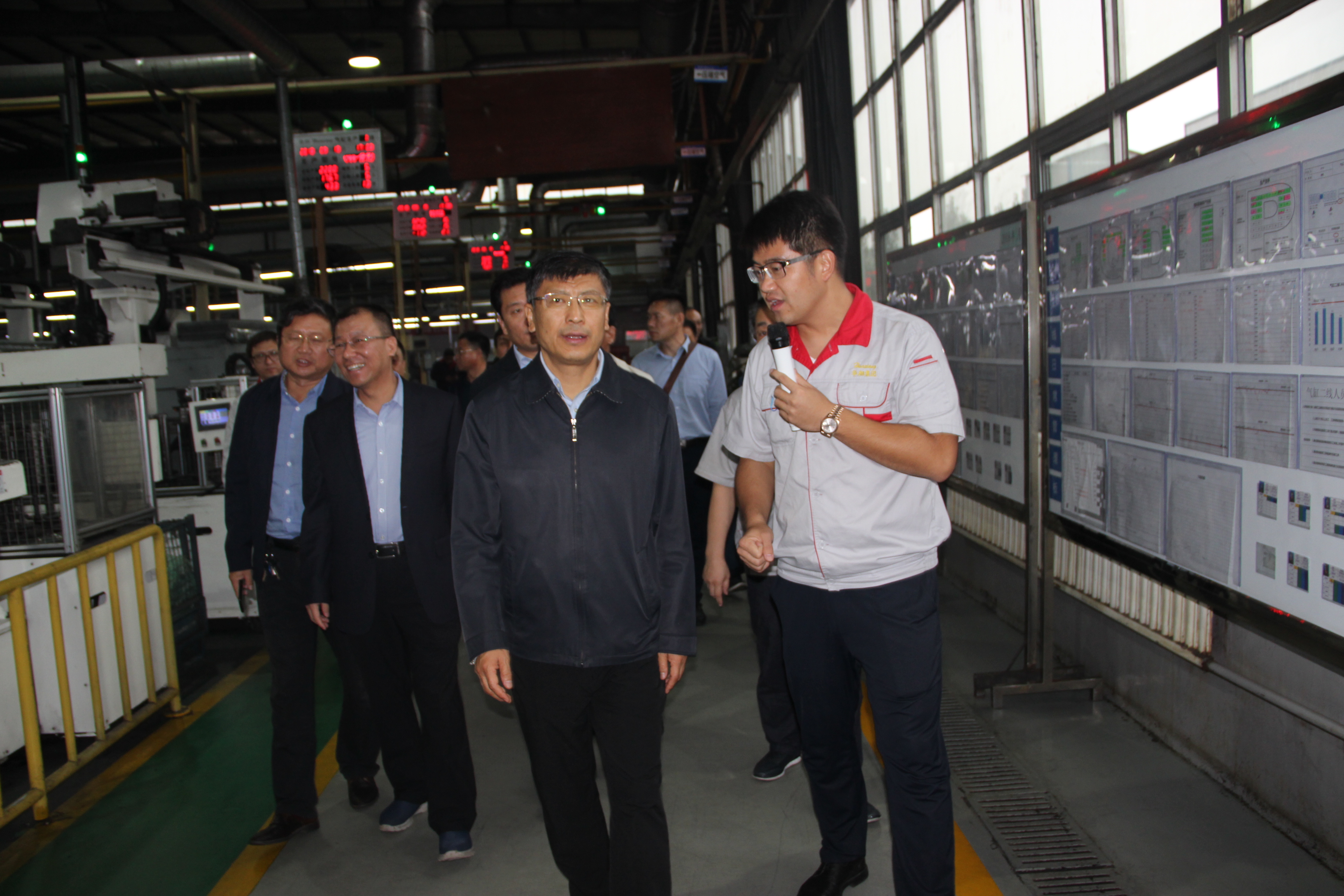 省委組織部副部長、省人社廳廳長盧建明一行到我司調(diào)研指導