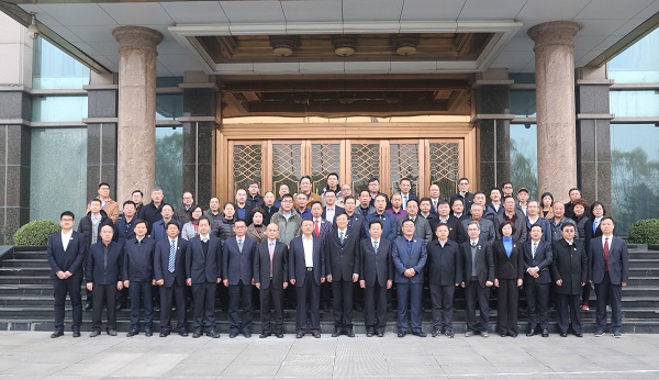 20.我司承辦中國(guó)鑄造協(xié)會(huì)八屆二次常務(wù)理事會(huì)議-1.jpg 20.我司承辦中國(guó)鑄造協(xié)會(huì)八屆二次常務(wù)理事會(huì)議-1.jpg